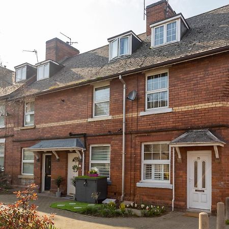 Hereford City - St Owens Terrace - Comfortable & Spacious Well Presented Three Storey House, Perfect For A Weekend Away & Exploring The City On Foot - Hosted By Rentmyhouse المظهر الخارجي الصورة