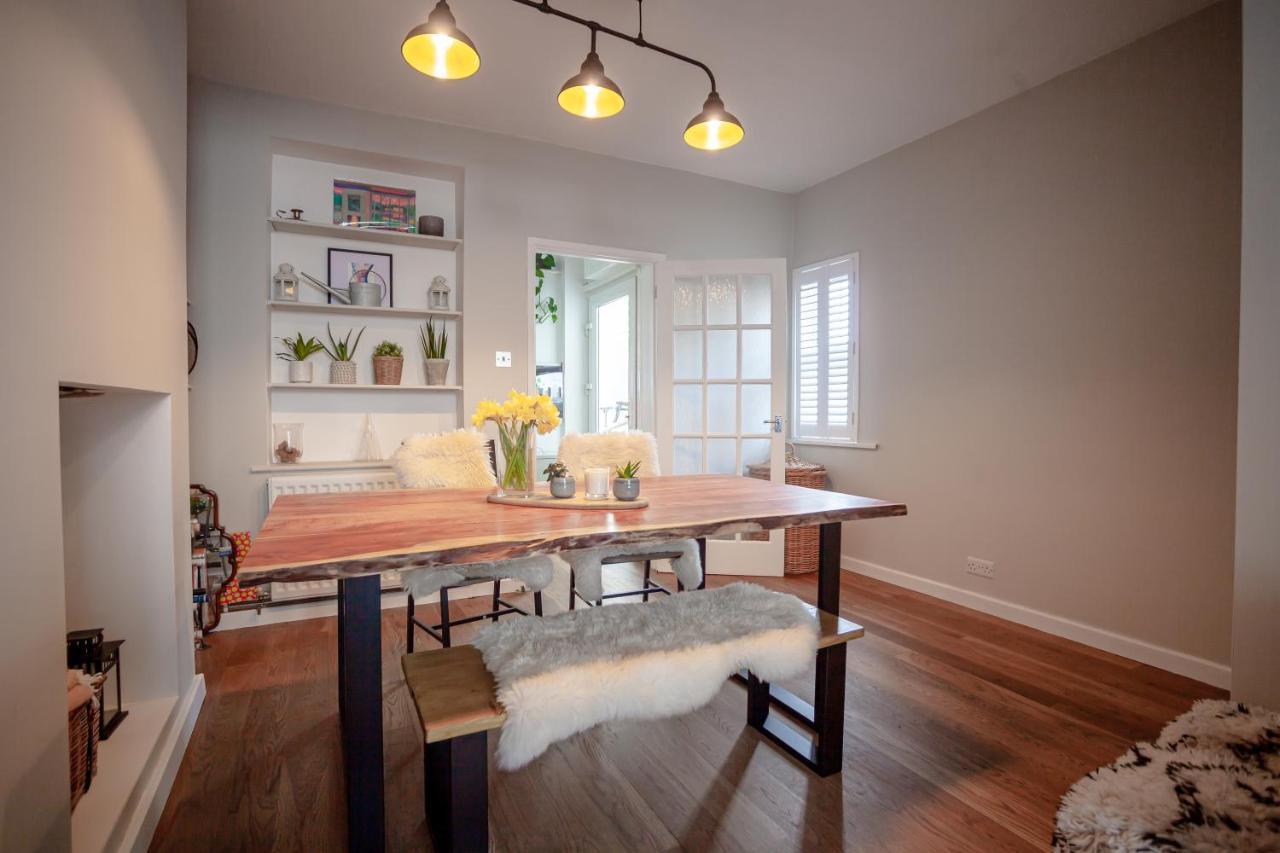 Hereford City - St Owens Terrace - Comfortable & Spacious Well Presented Three Storey House, Perfect For A Weekend Away & Exploring The City On Foot - Hosted By Rentmyhouse المظهر الخارجي الصورة