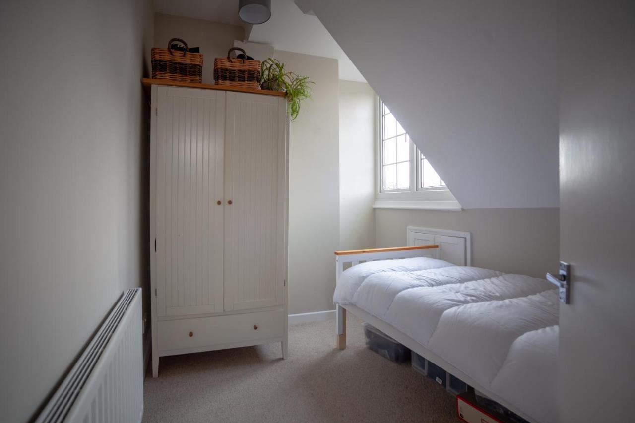Hereford City - St Owens Terrace - Comfortable & Spacious Well Presented Three Storey House, Perfect For A Weekend Away & Exploring The City On Foot - Hosted By Rentmyhouse المظهر الخارجي الصورة