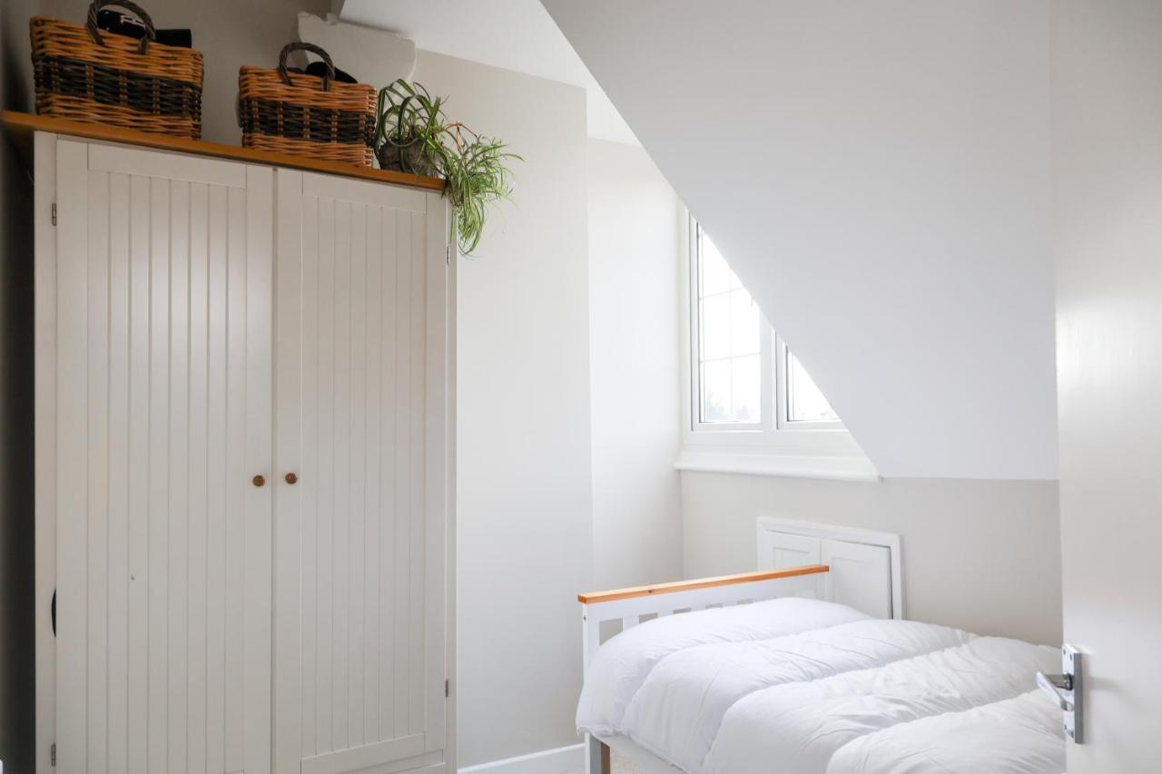 Hereford City - St Owens Terrace - Comfortable & Spacious Well Presented Three Storey House, Perfect For A Weekend Away & Exploring The City On Foot - Hosted By Rentmyhouse المظهر الخارجي الصورة
