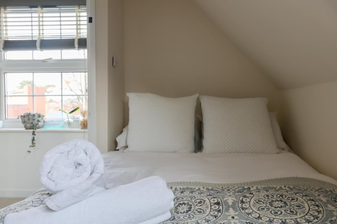 Hereford City - St Owens Terrace - Comfortable & Spacious Well Presented Three Storey House, Perfect For A Weekend Away & Exploring The City On Foot - Hosted By Rentmyhouse المظهر الخارجي الصورة