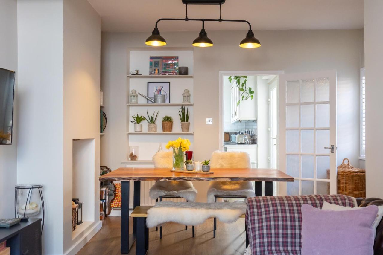 Hereford City - St Owens Terrace - Comfortable & Spacious Well Presented Three Storey House, Perfect For A Weekend Away & Exploring The City On Foot - Hosted By Rentmyhouse المظهر الخارجي الصورة